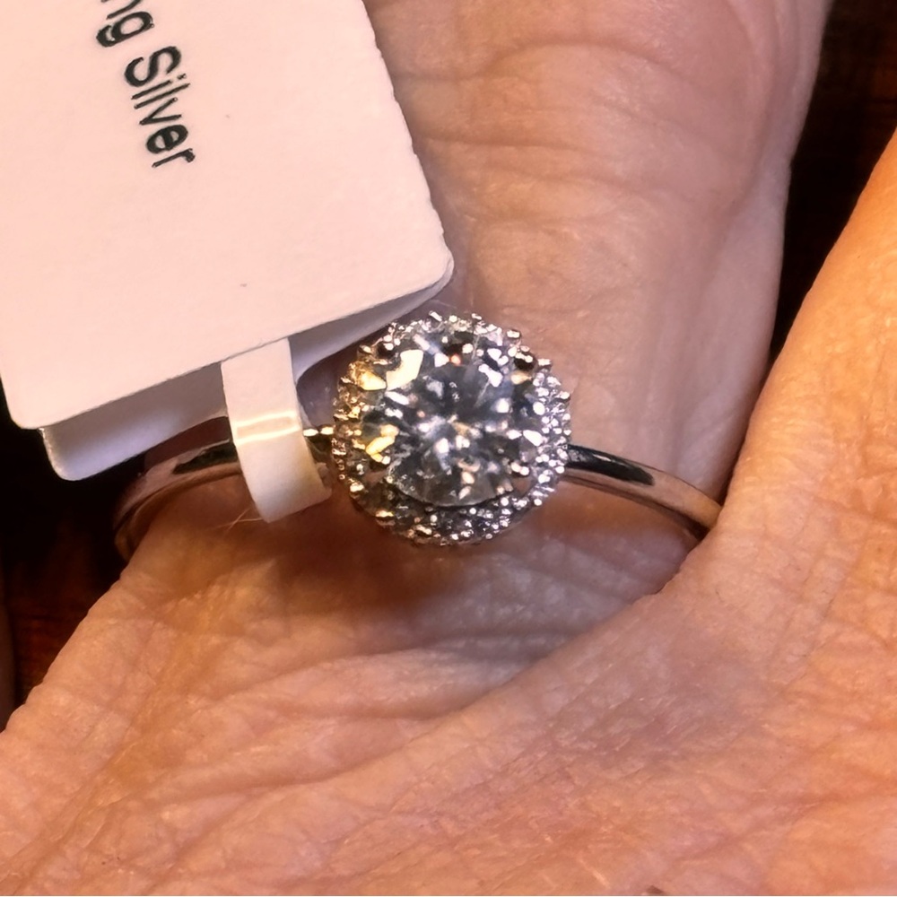 .89 CT Moissanite sterling silver ring - Picture 2 of 7